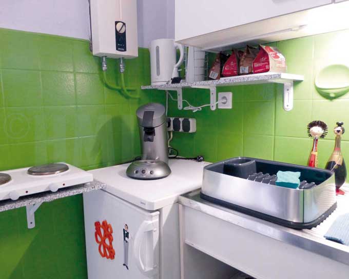 Kitchen with Senseo coffeemaker (coffee included)